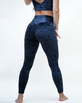 Lioness Leggings Velvet Black