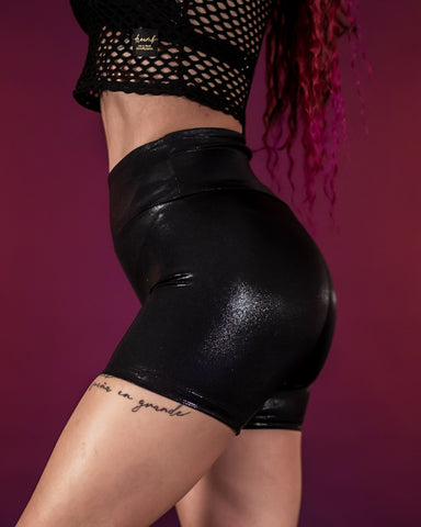 Lioness Midi Wetlook Black