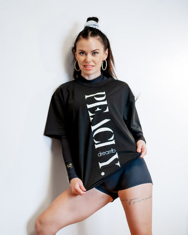Peachy T-Shirt Black (Loose Fit)